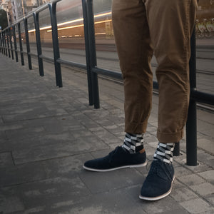 Lépcső mintás fekete szürke zokni