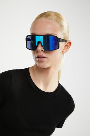 Wind Black/Blue