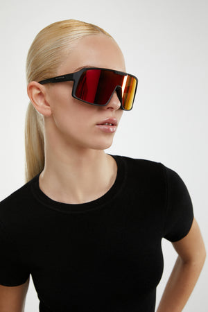 Wind Black/Red