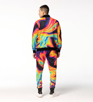 Holographic mintás szett férfi modellen